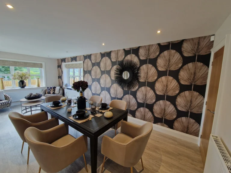 Dining room wallpaper